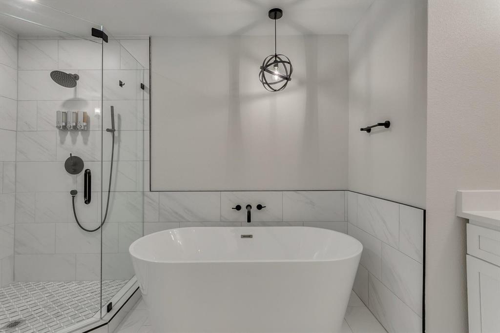 3921 Amy Avenue Property Photo 4