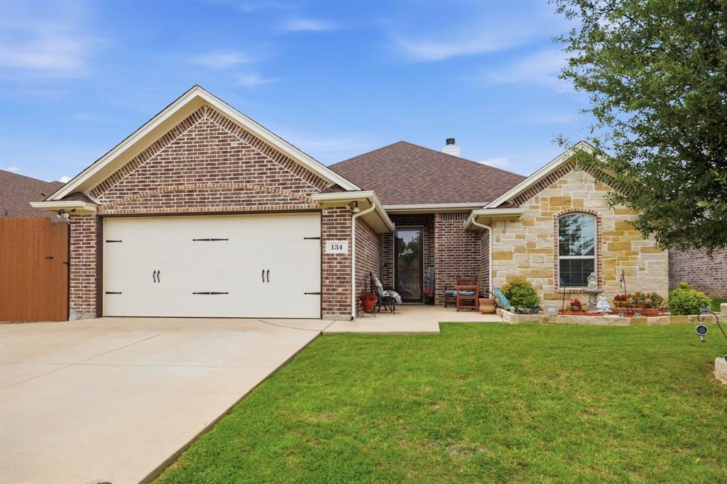 134 Donna Circle Property Photo 1