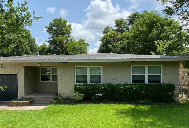 2125 Forest Oaks Drive Property Photo 1