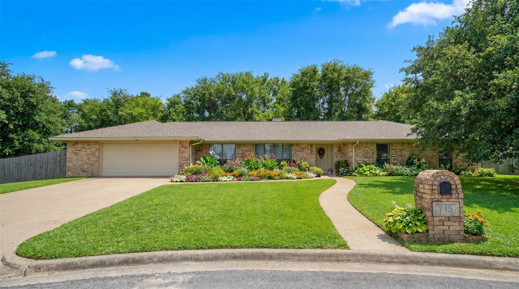 715 Hopper Ct. Property Photo 1
