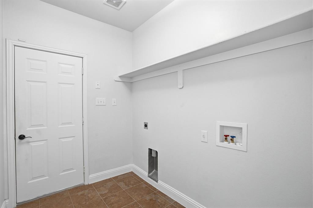1433 Mesa Crest Drive Property Photo 35