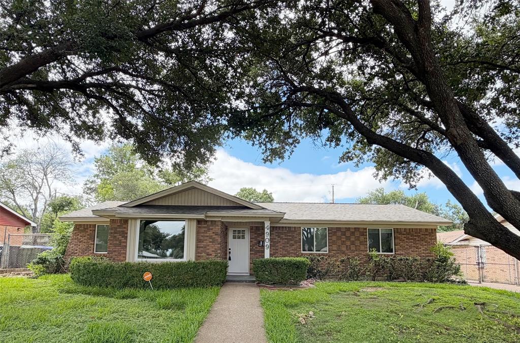 4909 Loch Lomond Drive Property Photo 20