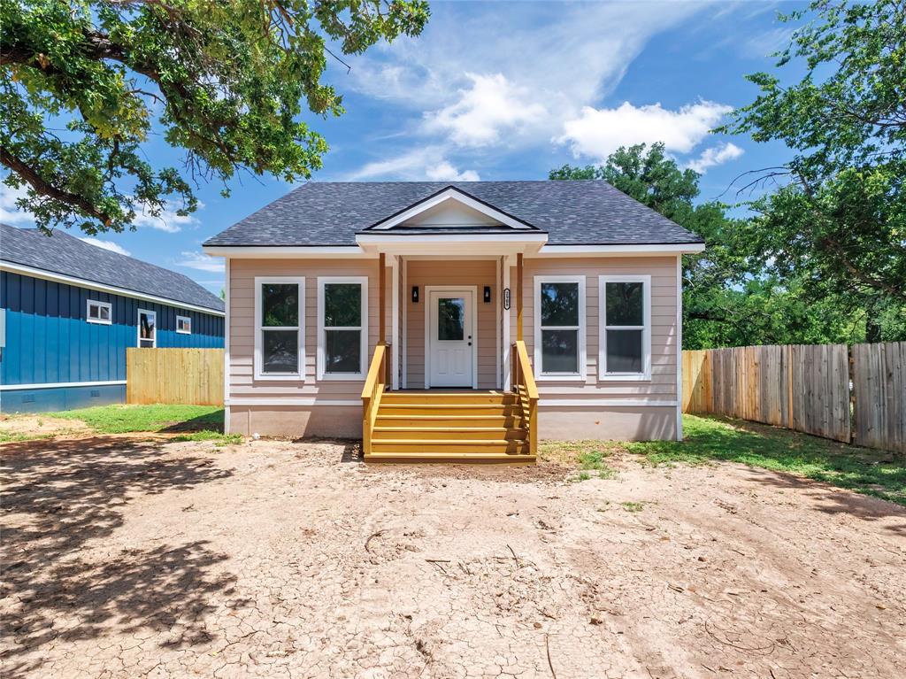 2908 Avenue D Property Photo 1
