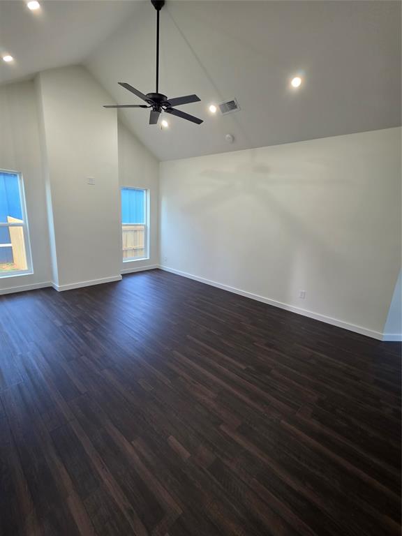 2908 Avenue D Property Photo 12