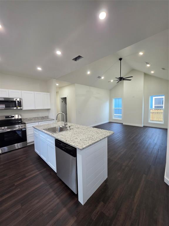 2908 Avenue D Property Photo 15