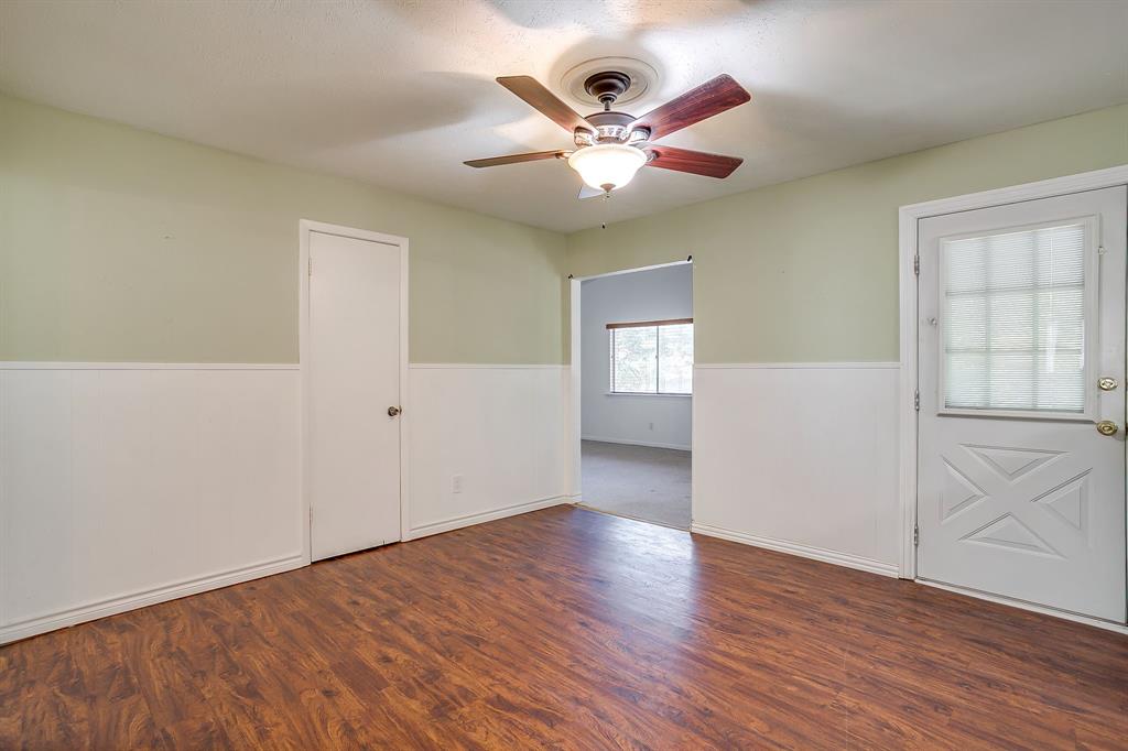 302 Case Street Property Photo 6