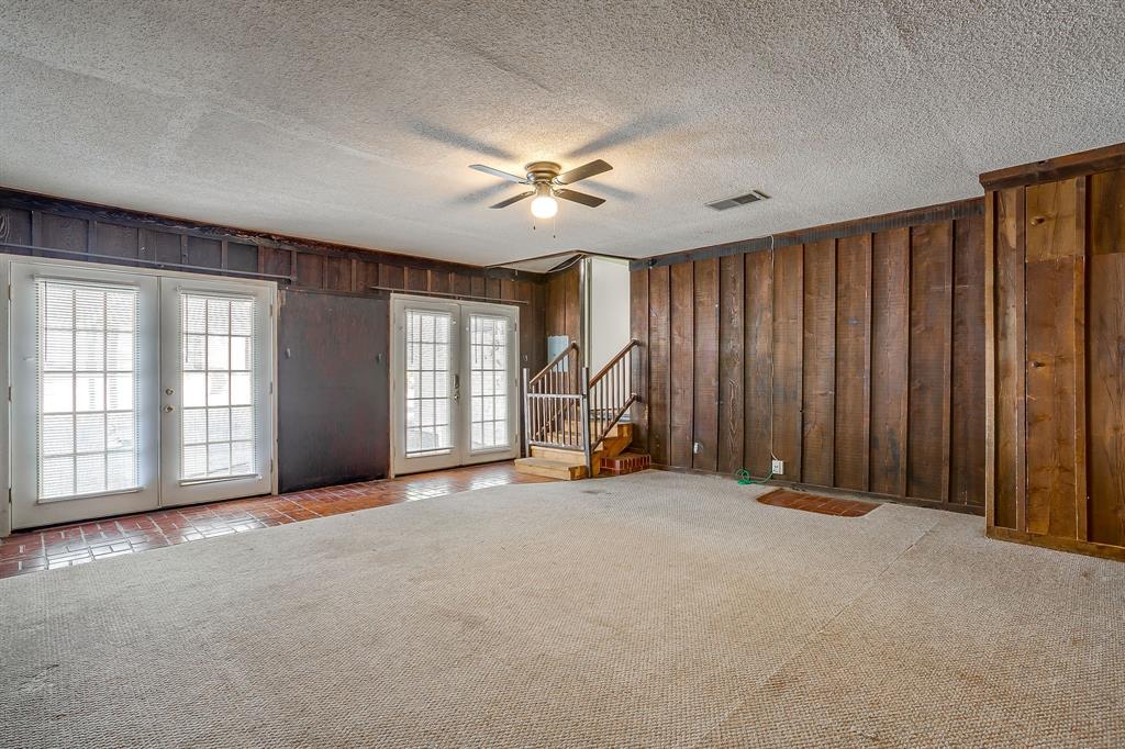 302 Case Street Property Photo 16