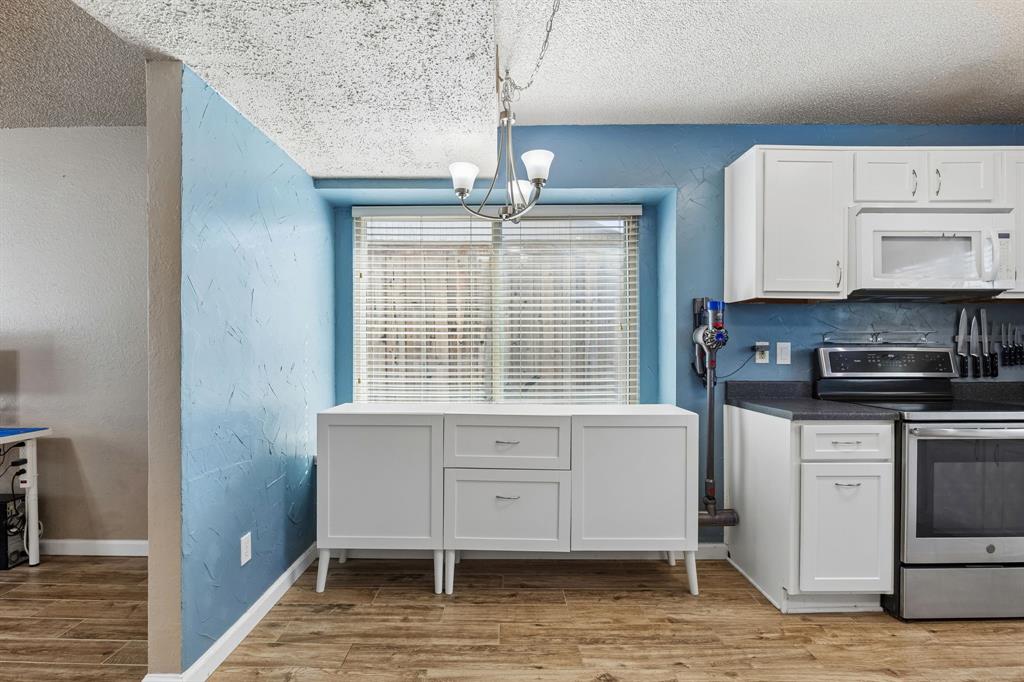 304 Lark Lane Property Photo 14