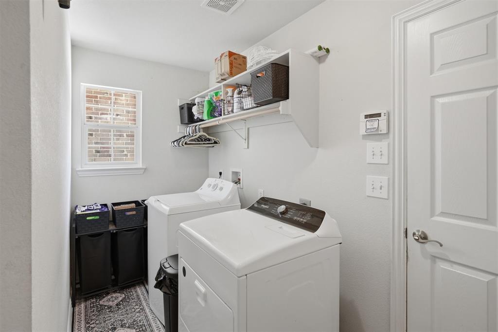 4406 Two Creek Court Property Photo 25