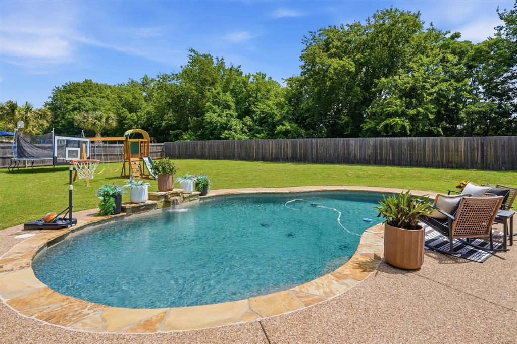 4406 Two Creek Court Property Photo 29