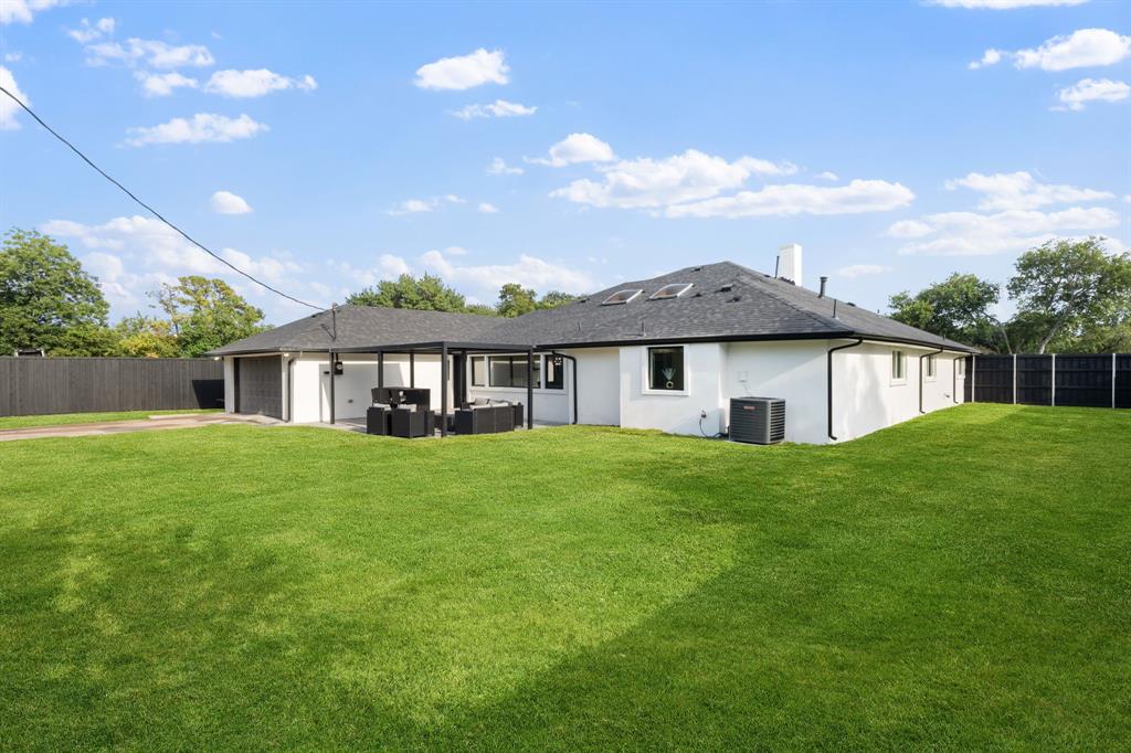 12042 Shirestone Lane Property Photo 31