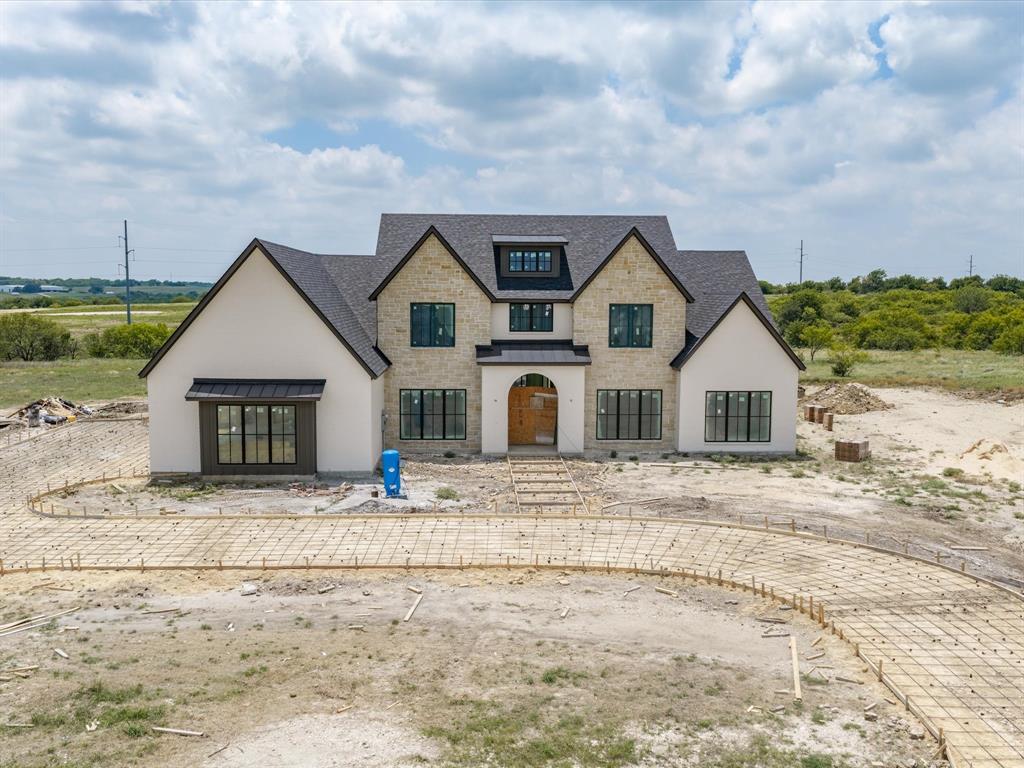 905 San Jacinto Property Photo 4