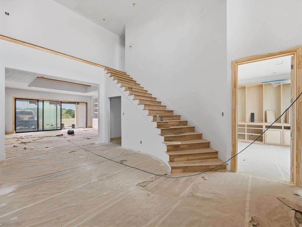 905 San Jacinto Property Photo 6