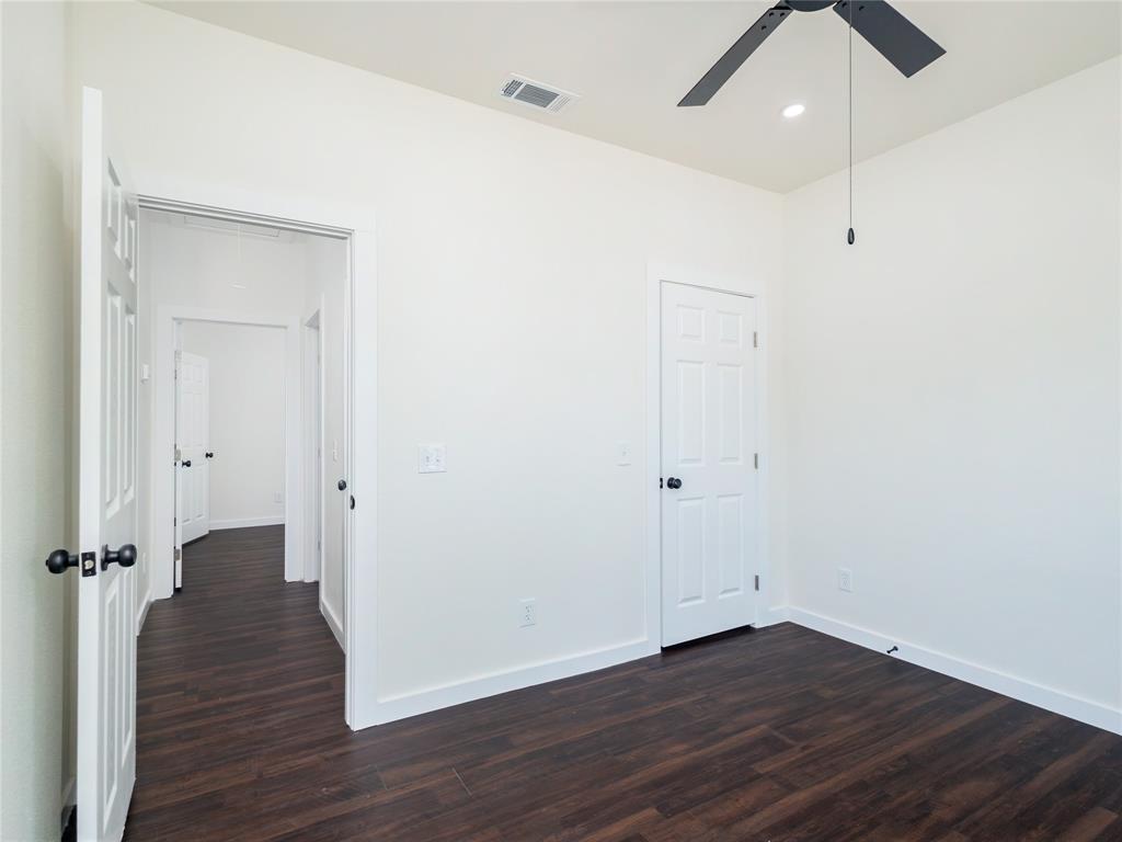 2902 Avenue D Property Photo 26