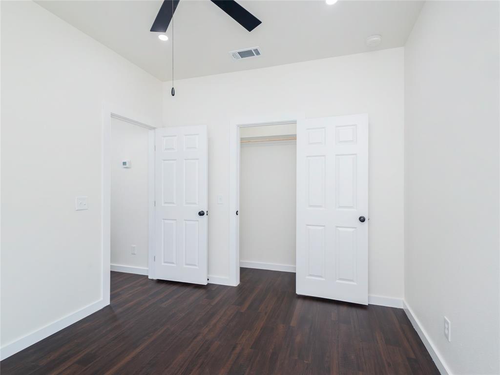 2902 Avenue D Property Photo 28