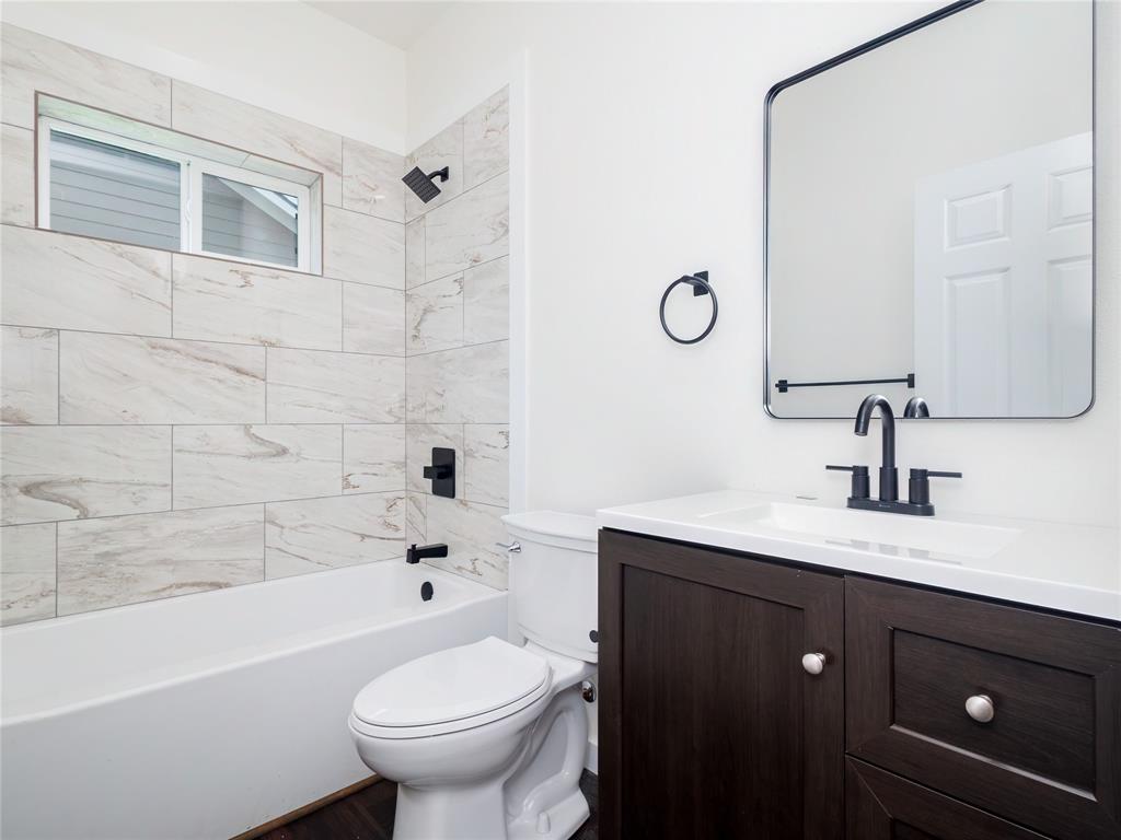 2902 Avenue D Property Photo 29