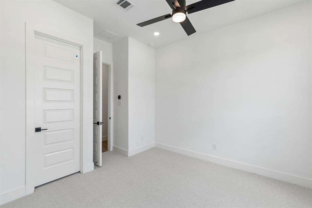 1905 Golden Gate Way Property Photo 35