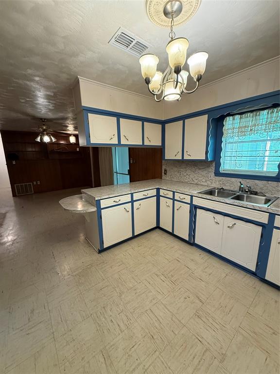 3113 Logan Street Property Photo 10