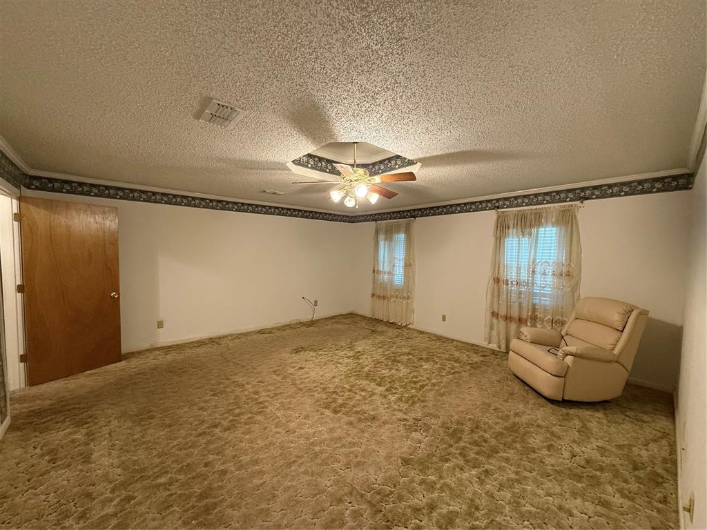 3113 Logan Street Property Photo 17