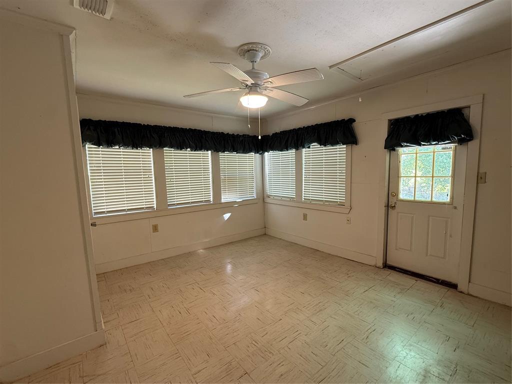 3113 Logan Street Property Photo 25