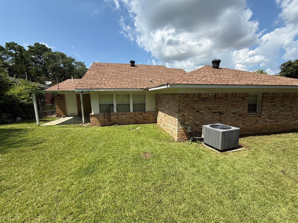 3113 Logan Street Property Photo 28