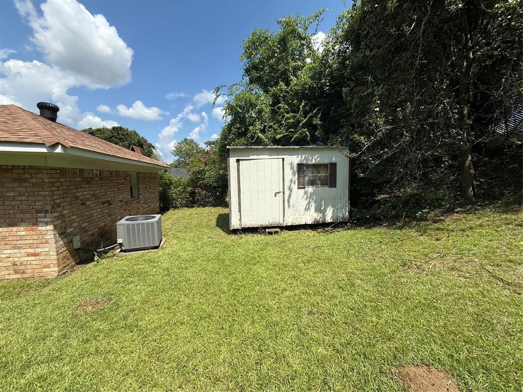 3113 Logan Street Property Photo 29