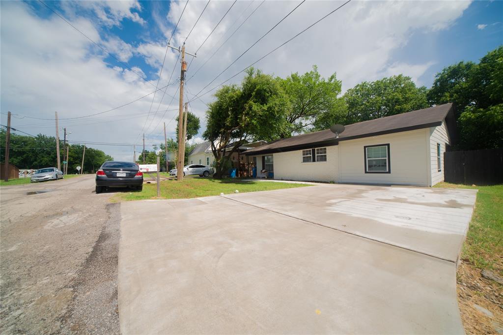 107 W Purdom Avenue Property Photo 1