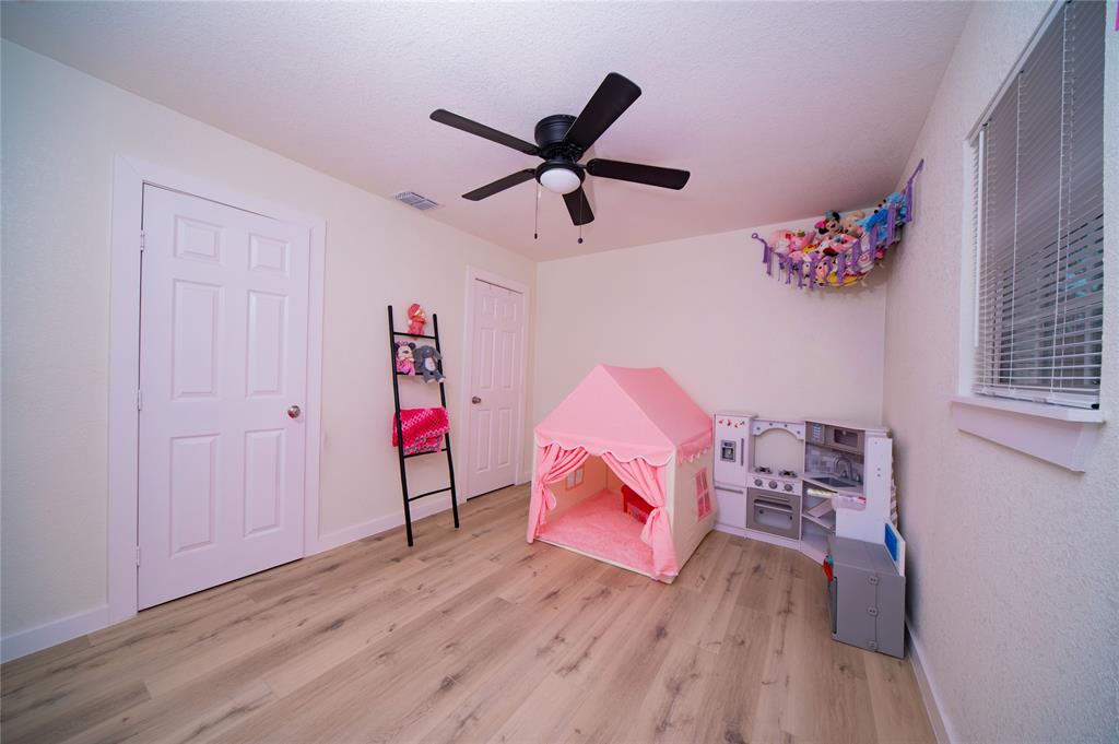107 W Purdom Avenue Property Photo 12