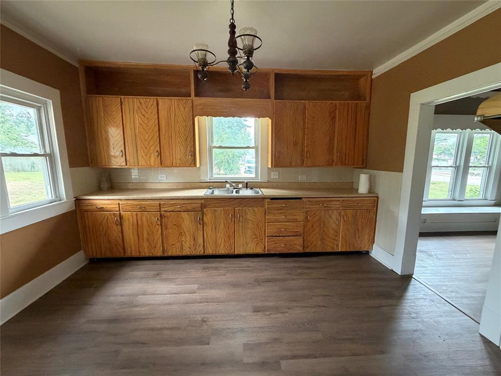 407 S Lamar Street Property Photo 11