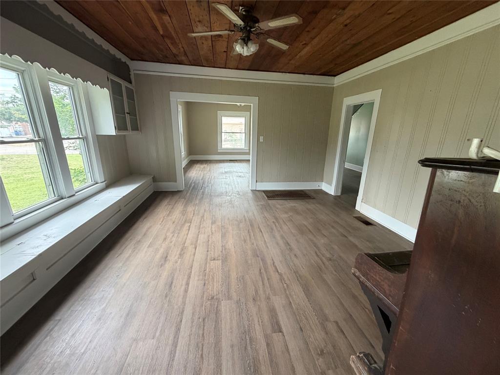 407 S Lamar Street Property Photo 14