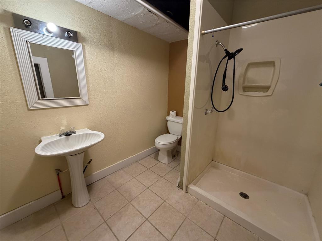 407 S Lamar Street Property Photo 25