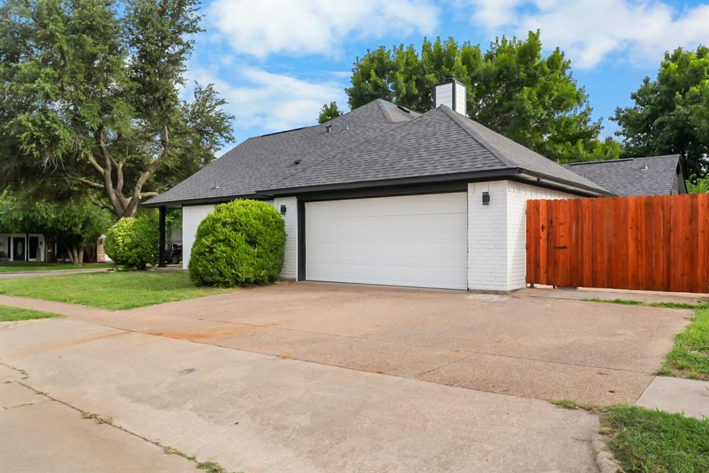 923 Short Line Boulevard Property Photo 2