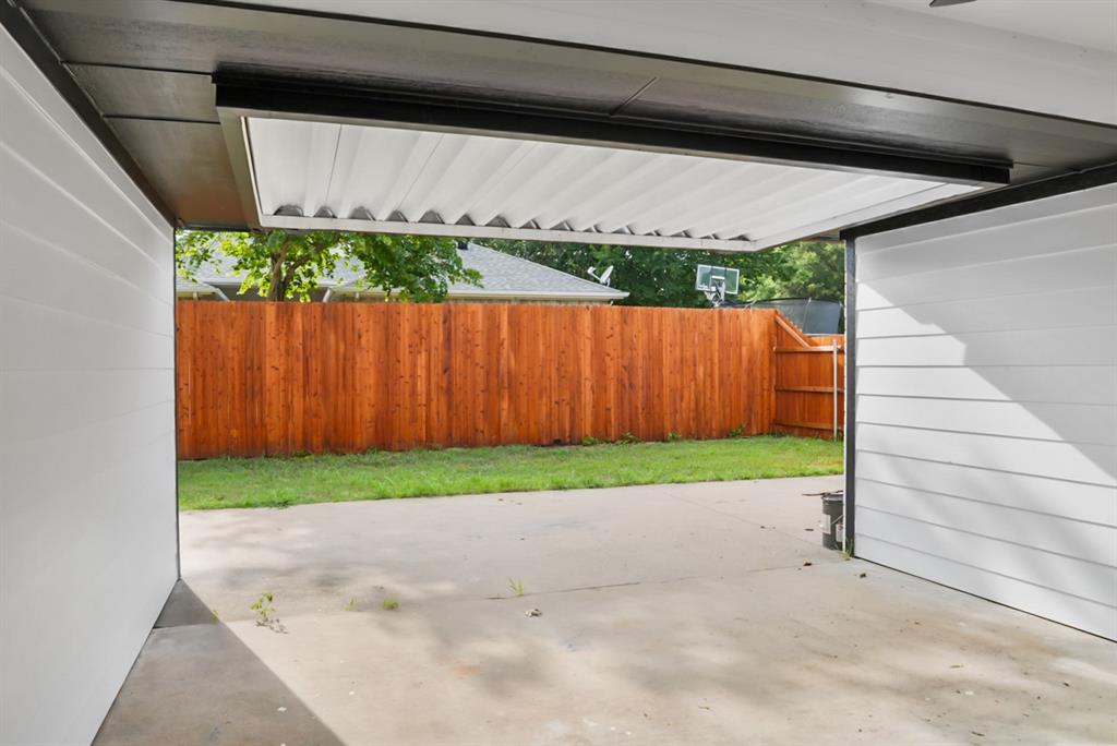 923 Short Line Boulevard Property Photo 14