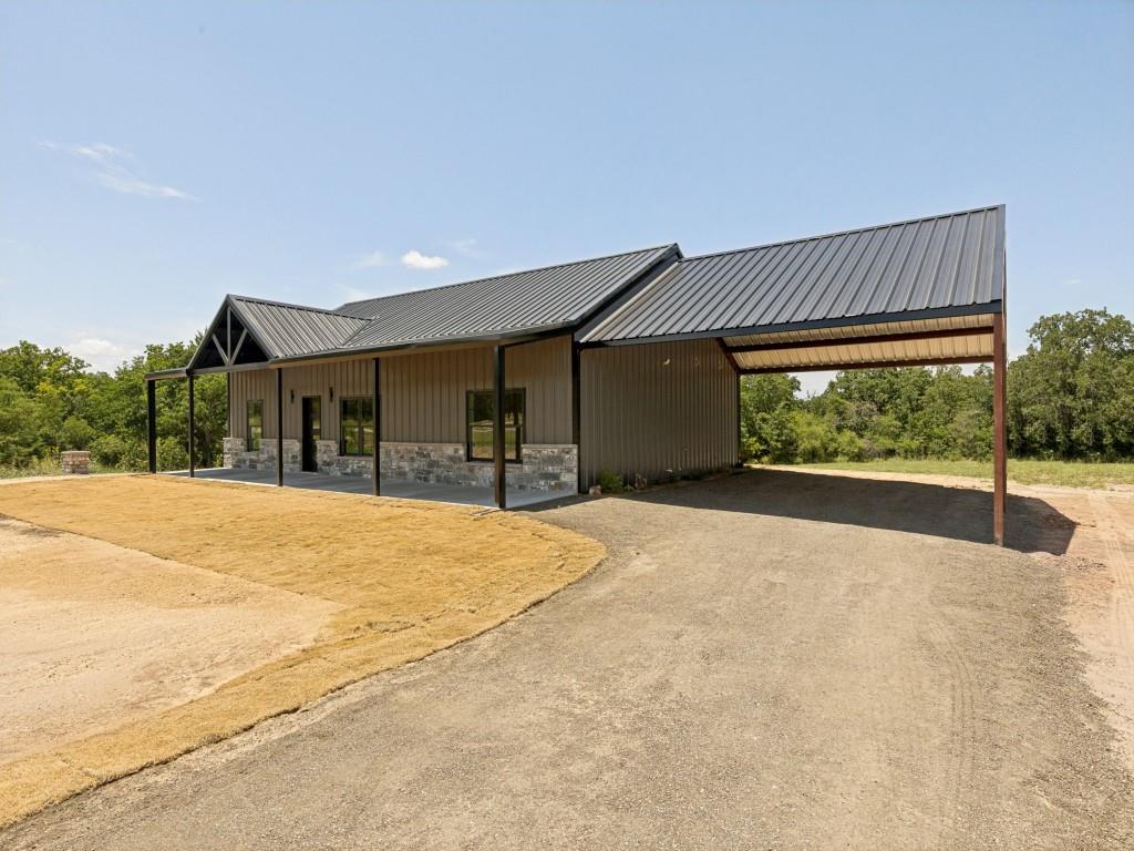 271 Rolling Ranch Boulevard Property Photo 6