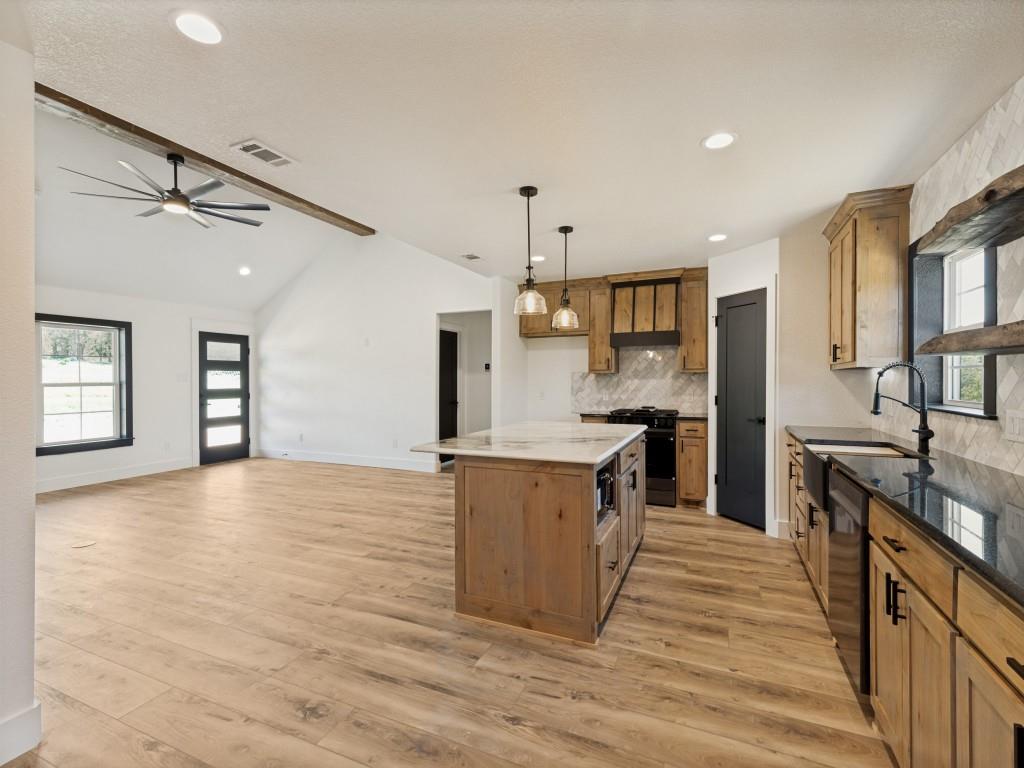 271 Rolling Ranch Boulevard Property Photo 14