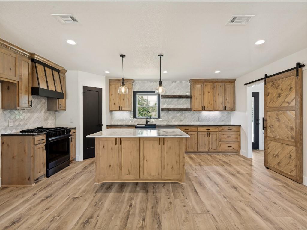 271 Rolling Ranch Boulevard Property Photo 15