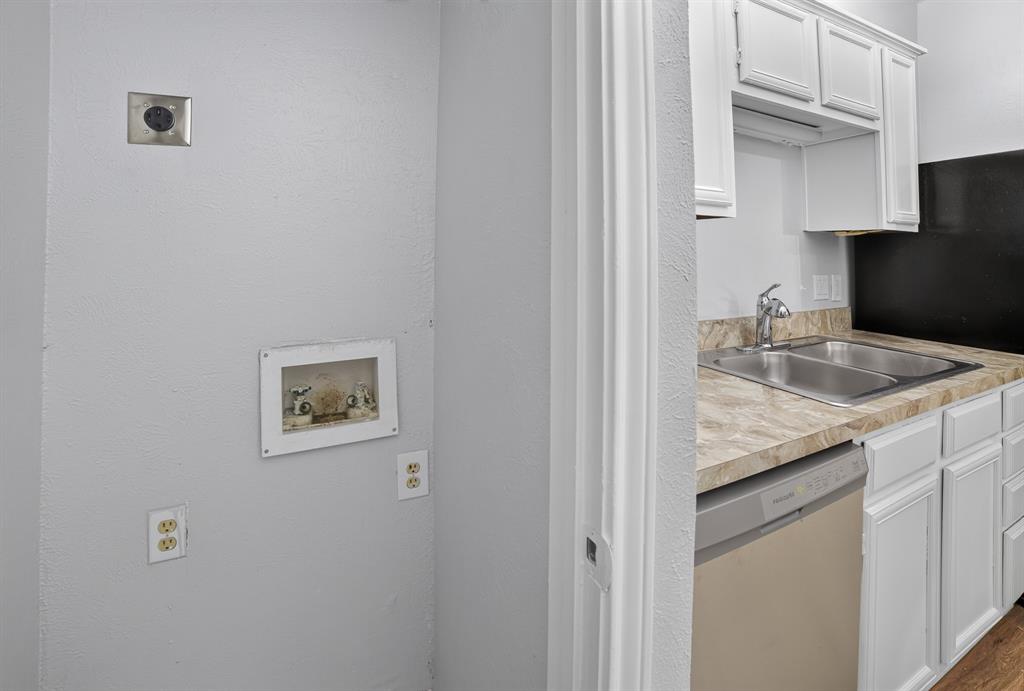 2101 Count Fleet Drive 511 Property Photo 8