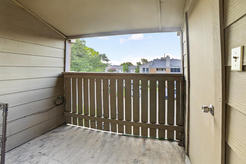 2101 Count Fleet Drive 511 Property Photo 16