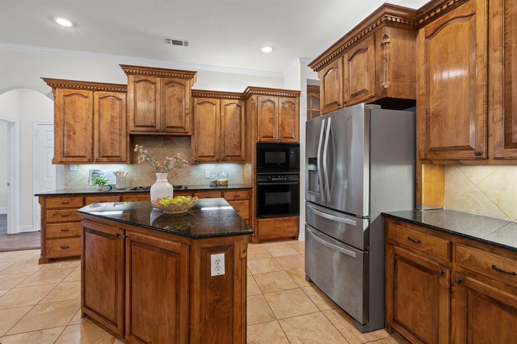 2505 Winthrop Hill Road Property Photo 3