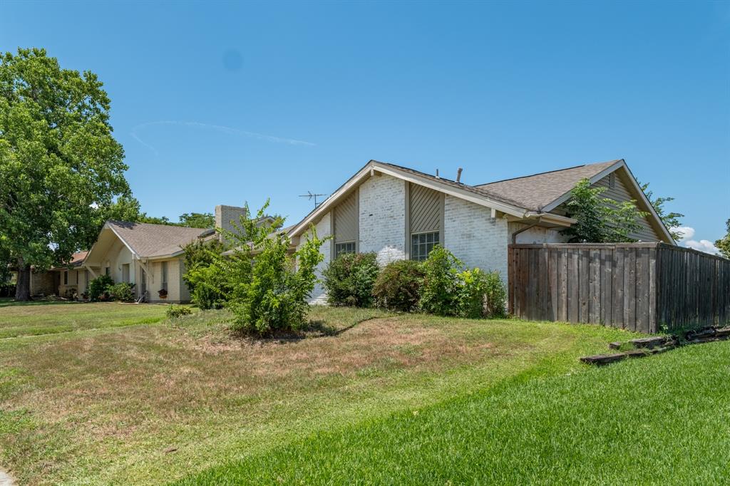 1607 College Parkway Property Photo 3