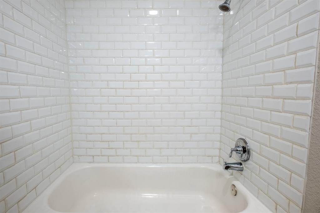 1607 College Parkway Property Photo 25