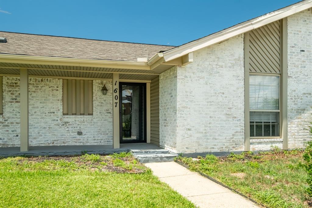 1607 College Parkway Property Photo 32