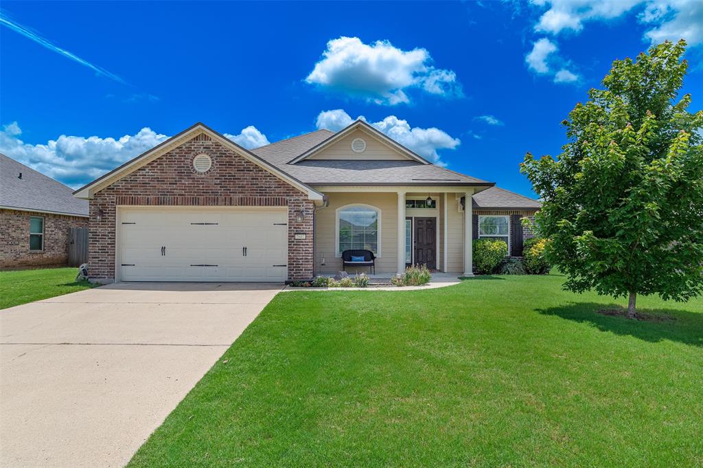 2607 Switchgrass Drive Property Photo 1