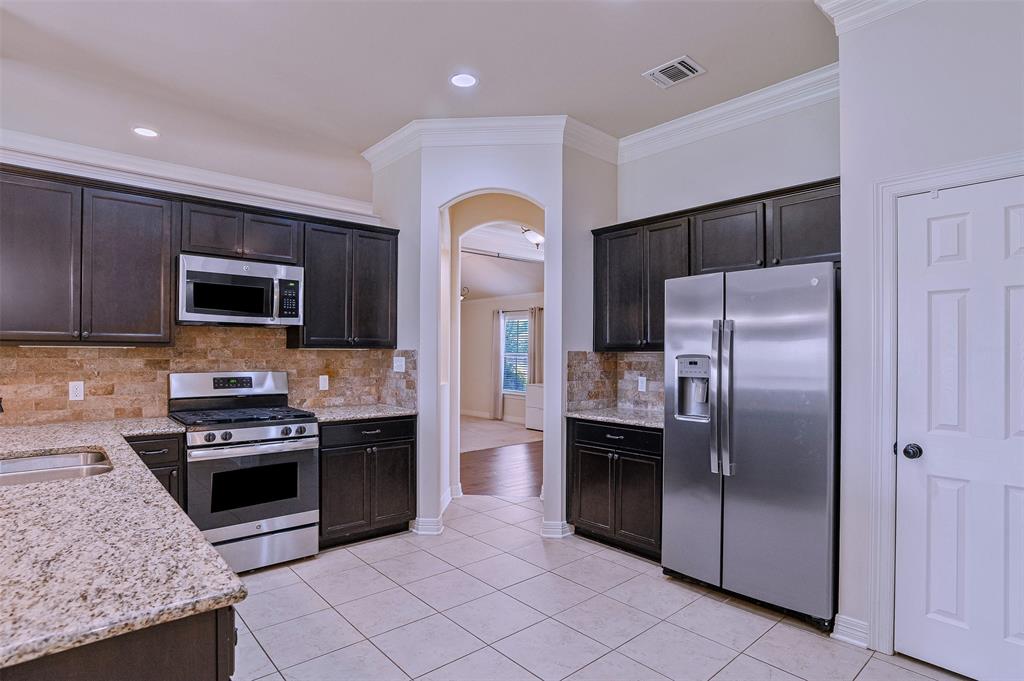 2607 Switchgrass Drive Property Photo 4