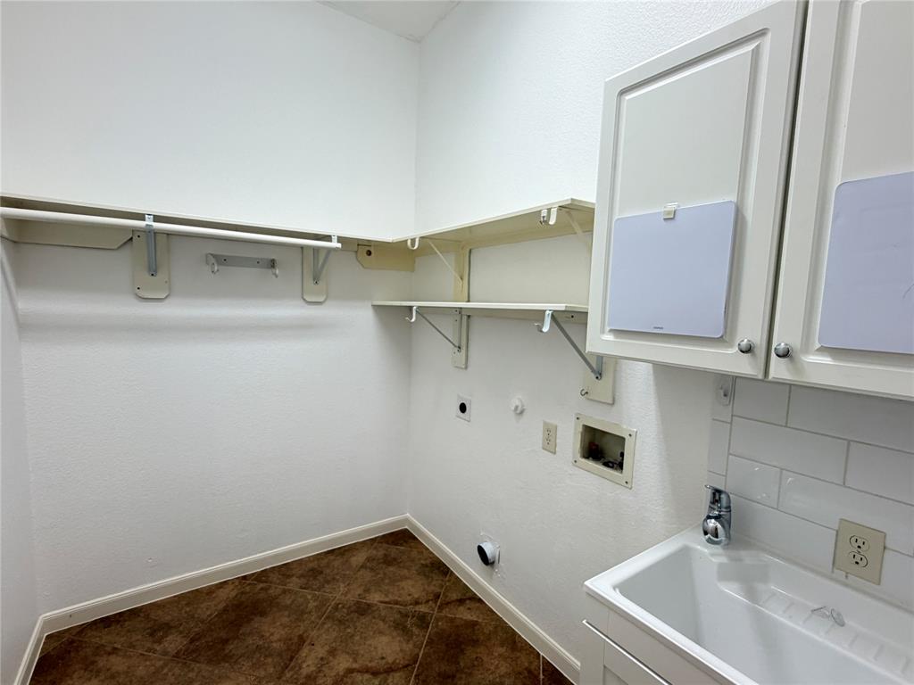 5852 Windy Meadow Lane Property Photo 15
