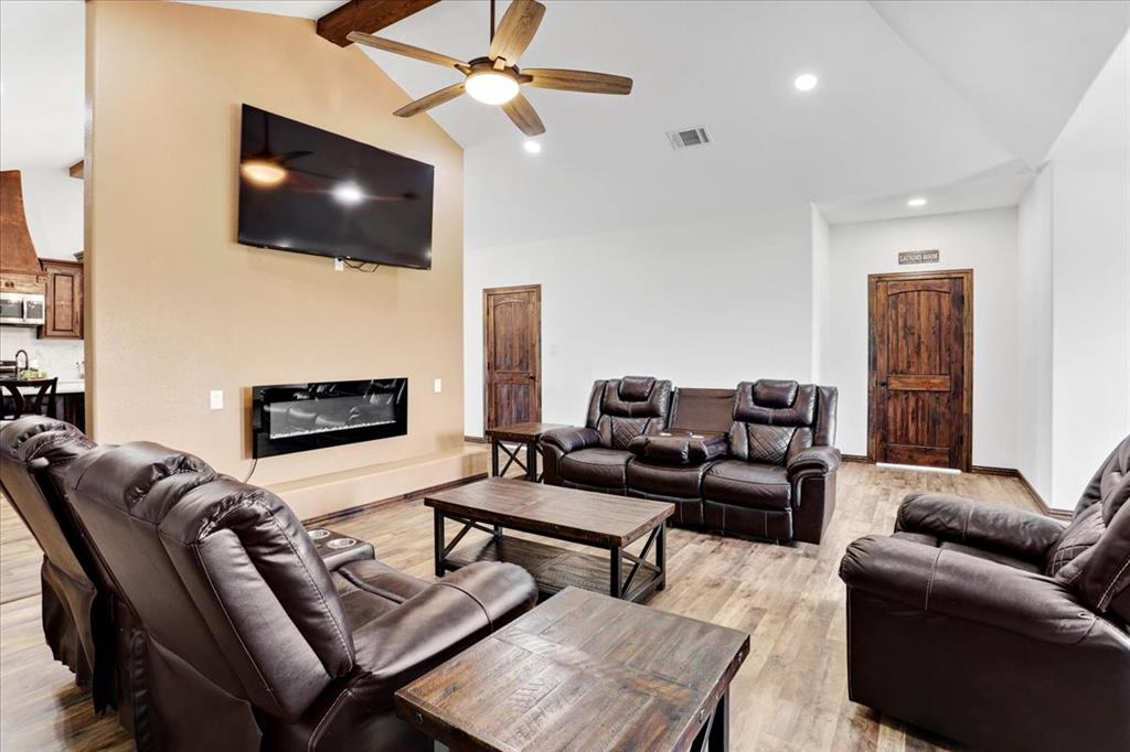 4248 N Fm 273 Property Photo 8