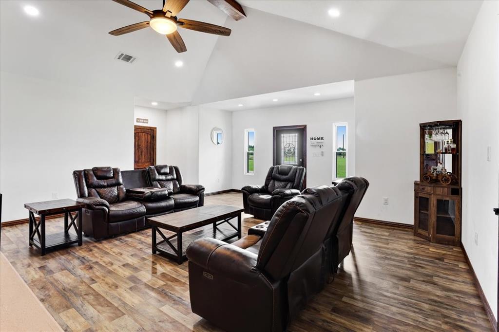 4248 N Fm 273 Property Photo 9