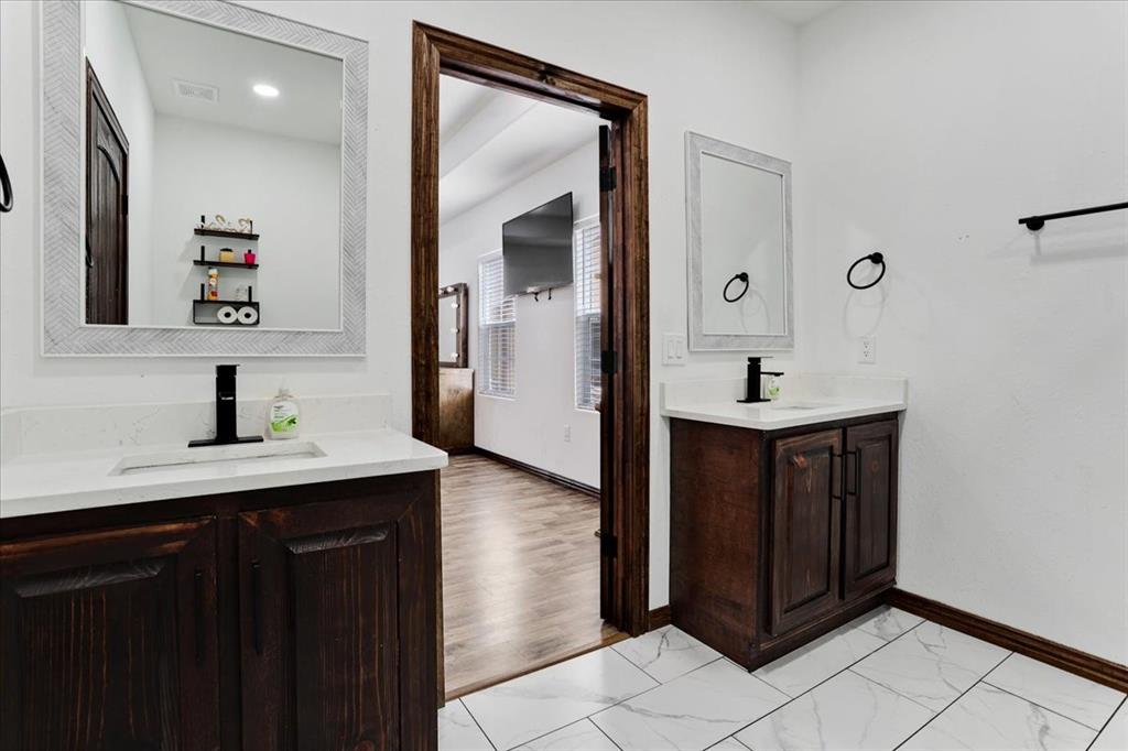 4248 N Fm 273 Property Photo 22