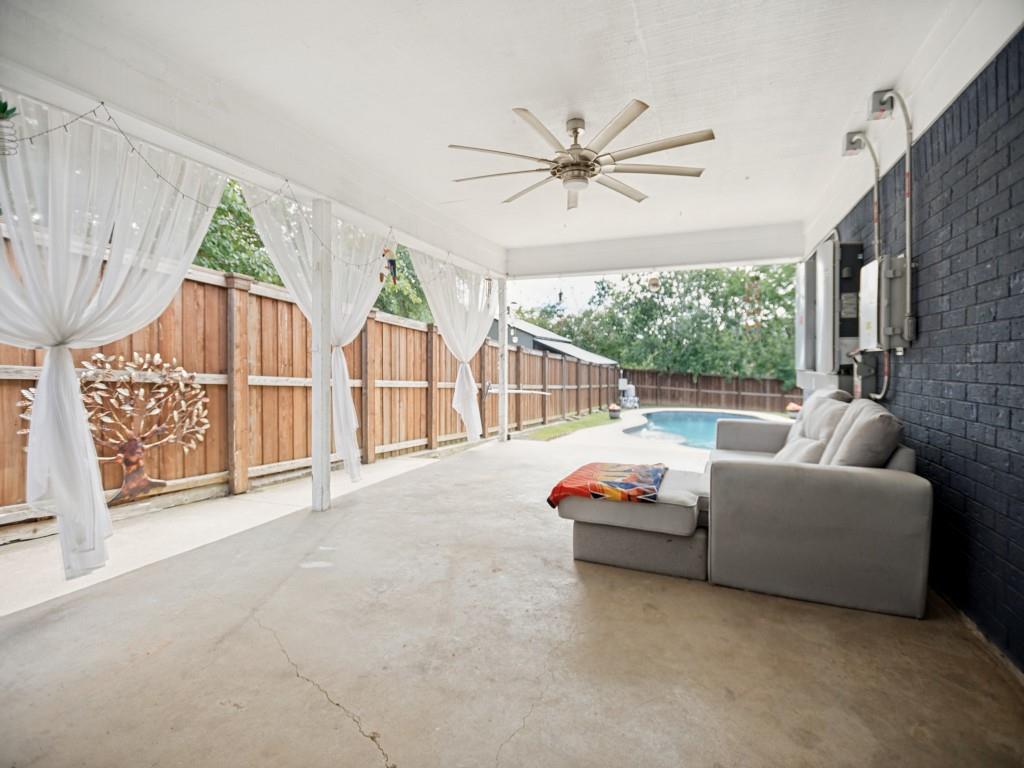 7041 Payte Lane Property Photo 1