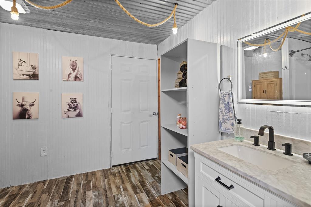 108 Blue Moon Court Property Photo 16